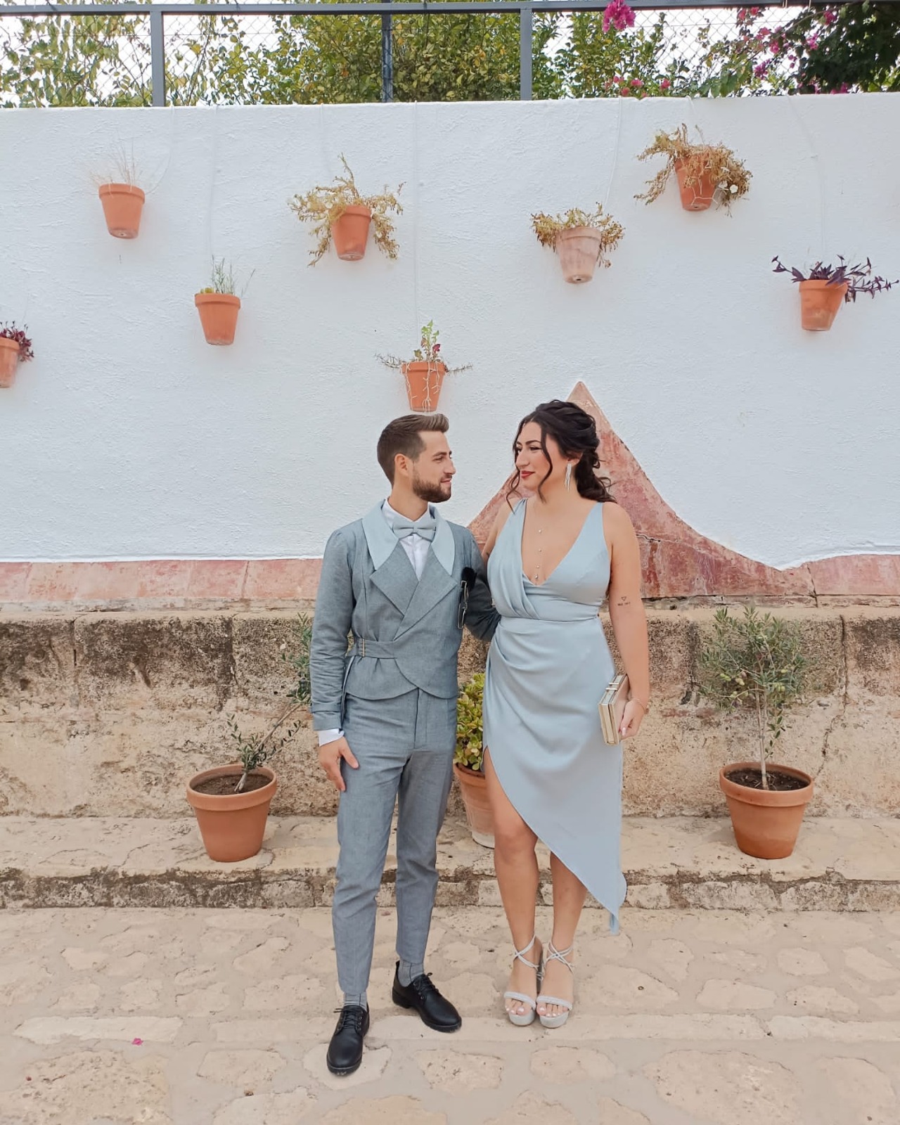 traje mujer y hombre boda